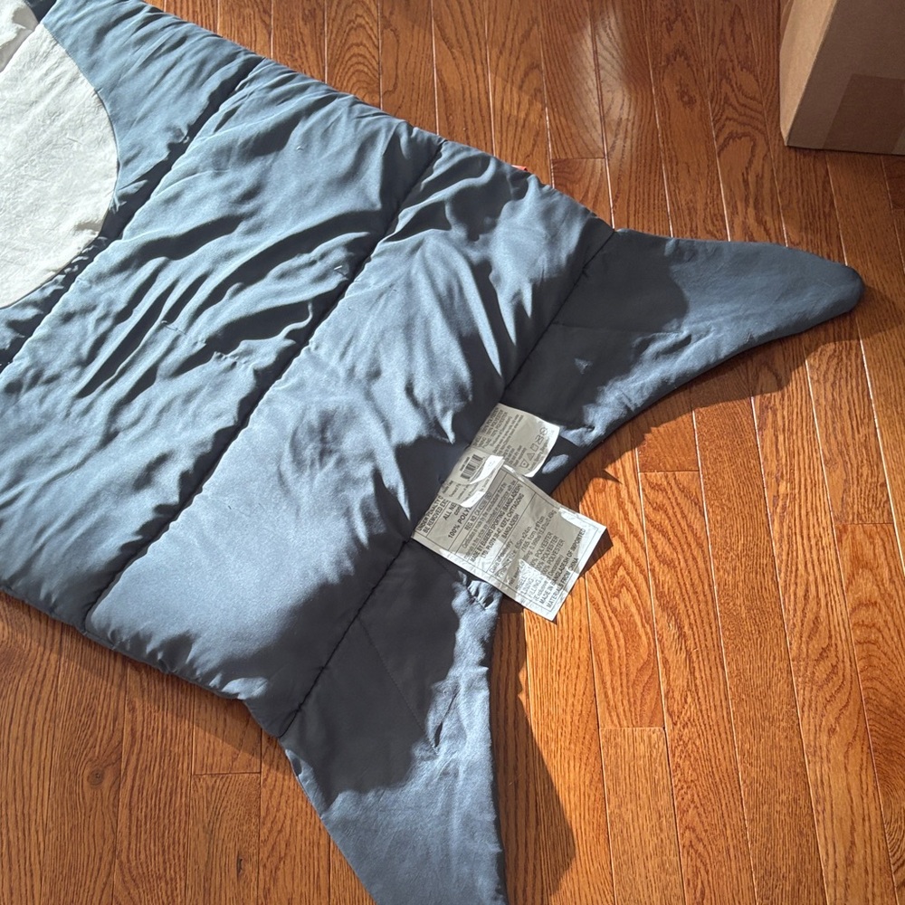 Shark Sleeping Bag (copy) see Kids section - Picture 6 of 17